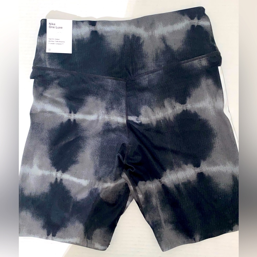 Nike One Lux Training Dri-Fit shorts